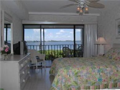 Holmes Beach Vacation Rental with Bay View Sleeps Five